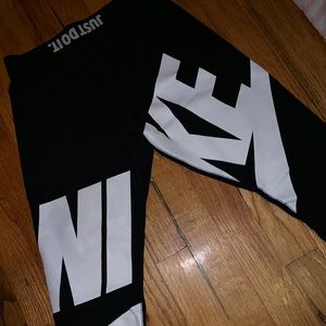 Nike Big Logo Leggings